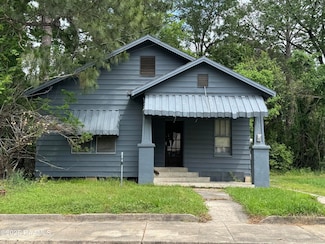 736 N Court St, Opelousas, LA 70570