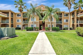 3734 NW Adriatic Ln Unit 206, Jensen Beach, FL 34957