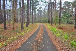 1013 Michael Dr, New Bern, NC 28560