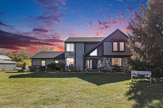 9750 Meadow Valley SE, Caledonia, MI 49316