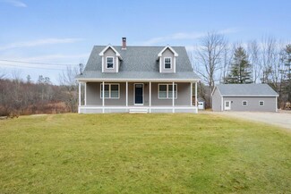 653 Hallowell Rd, Pownal, ME 04069