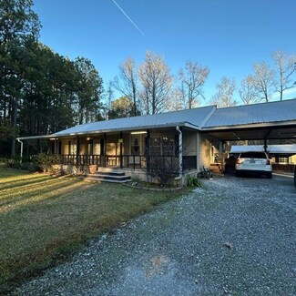 818 Hudson Creek Rd, Dry Prong, LA 71423