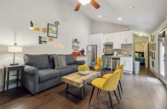 1139 1/2 Poquito St Unit 3, Austin, TX 78702