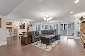 3330 Thornwood Rd Unit 3330, Sarasota, FL 34231