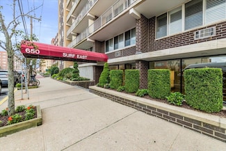 650 Shore Rd Unit 1P, Long Beach, NY 11561
