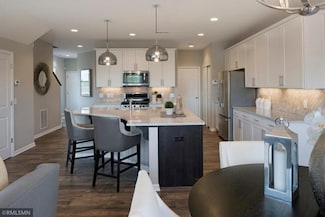 18486 60th Place N, Plymouth, MN 55446