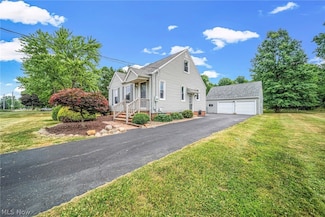 649 Bishop Rd, Cleveland, OH 44143