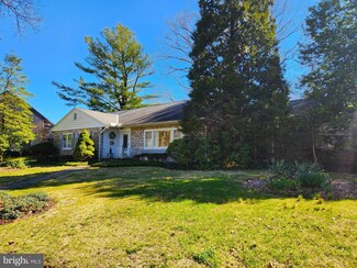1314 Parkside Dr S, Reading, PA 19610