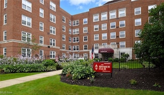19201 Van Aken Blvd Unit 110, Shaker Heights, OH 44122