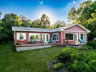 1404 County Road 4, Carlton, MN 55718