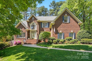 6009 Glen Manor Dr, Charlotte, NC 28269