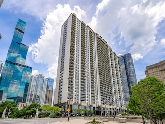 400 E Randolph St Unit 3225, Chicago, IL 60601