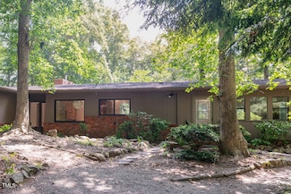 26 Mount Bolus Rd, Chapel Hill, NC 27514