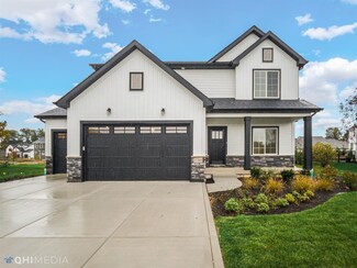 84 Bergamo Ln, Crown Point, IN 46307