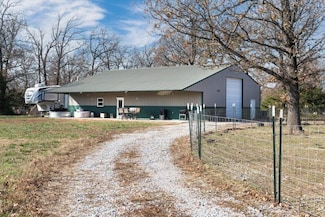 11138 Georgia Flat Rd, Gravette, AR 72736