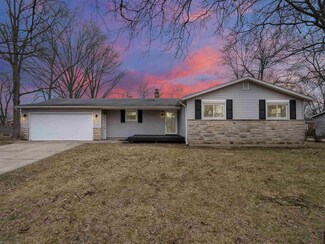 4940 Dwight Dr, Fort Wayne, IN 46835