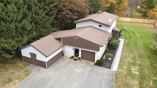 66 County Route 4, Central Square, NY 13036
