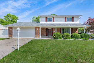 4701 Scothills Dr, Englewood, OH 45322