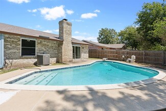 1808 Wickersham Dr, Arlington, TX 76014