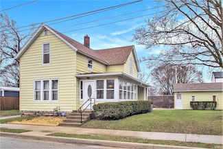 216 S Laurel St, Mishawaka, IN 46544