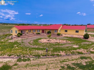 39 5th St, Penrose, CO 81240