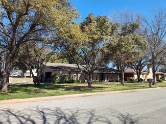510 Floyd St, Winters, TX 79567