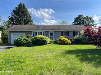 51 Anita Dr, Pittsfield, MA 01201