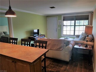 5207 Treetops Dr Unit P1, Naples, FL 34113