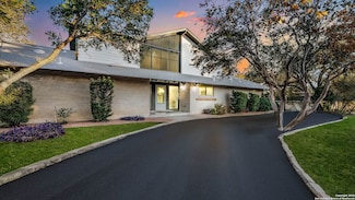 402 Prinz Dr, San Antonio, TX 78213