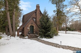 217 Maple St, Haworth, NJ 07641