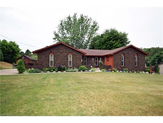 884 Skyside Dr, Clinton, OH 44216