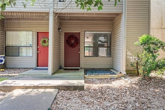 1902 Dartmouth St, College Station, TX 77840