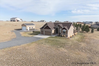 10401 Steamboat Ln, Cheyenne, WY 82009
