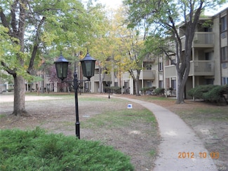 1300 S Parker Rd Unit 201, Denver, CO 80231