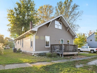125 S 3rd St, Ellettsville, IN 47429
