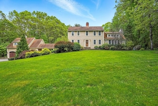 56 Grafton Rd, Upton, MA 01568