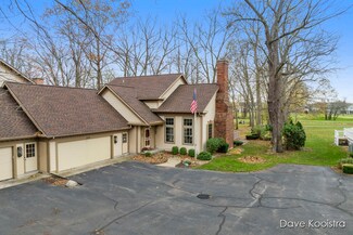 8309 Wallinwood Springs Dr, Jenison, MI 49428