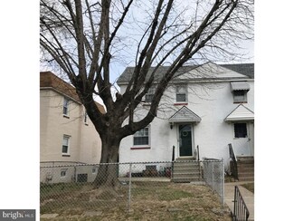 87 Foster Ave, Sharon Hill, PA 19079