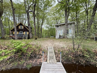 28 Acorn Rd, Naples, ME 04055