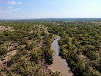 2 Cr 332, Lohn, TX 76852