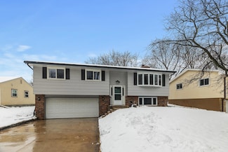 560 Miriam St, Saint Paul, MN 55118