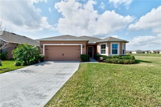 2711 Hanover St SW, Vero Beach, FL 32968