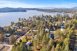 40069 Lake Terrace Ct, Loon Lake, WA 99148