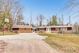 N11598 Kosir Ln, Athelstane, WI 54104
