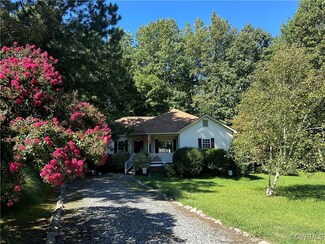 11937 Hardwood Dr, Midlothian, VA 23114
