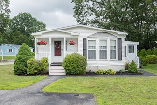 2 Honeysuckle Ln, Rockland, MA 02370