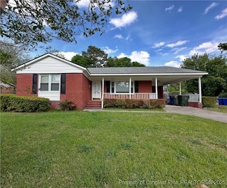 1413 Skycrest Dr, Fayetteville, NC 28304