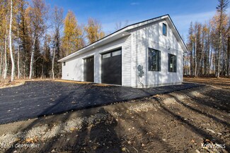7027 N Ursa Minor Cir, Wasilla, AK 99654