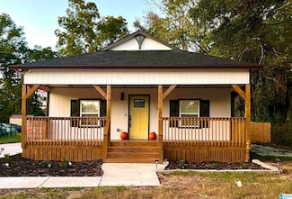 114 Sloan Ave E, Talladega, AL 35160
