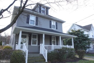 605 Delaware Ave, Roebling, NJ 08554